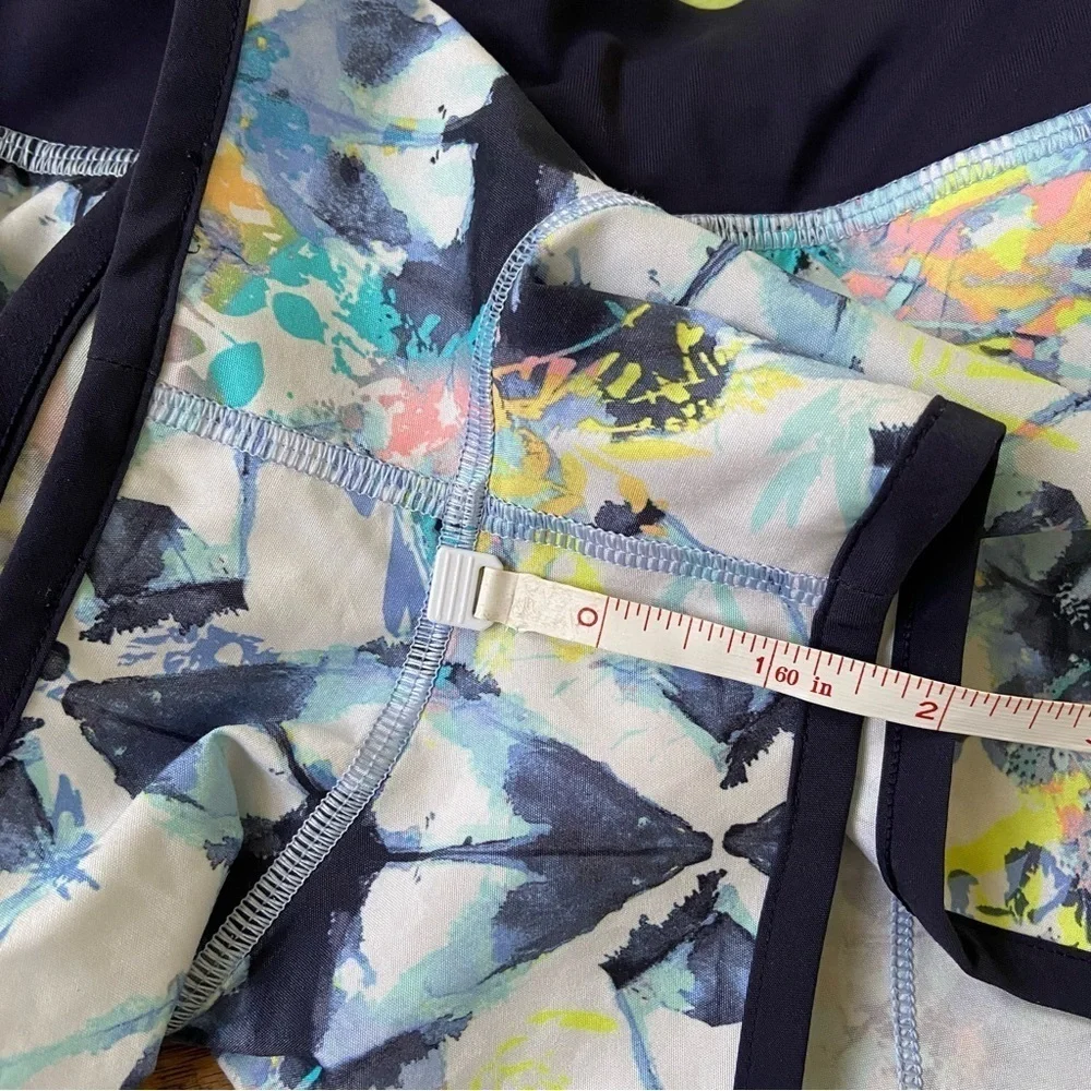 Girls Ivivva speedy short shibori floral deep indigo hydrangea blue/deep indigo